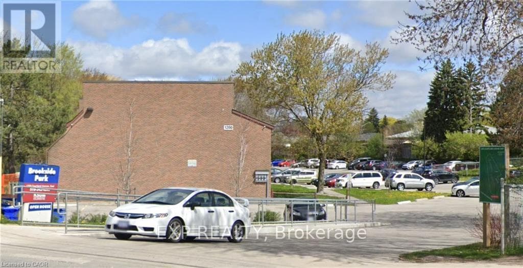 1200 COURTLAND Avenue Unit 15