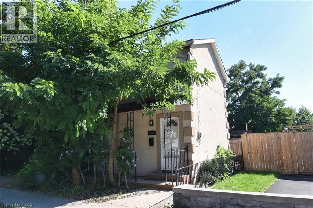 265 HUNTER Street West