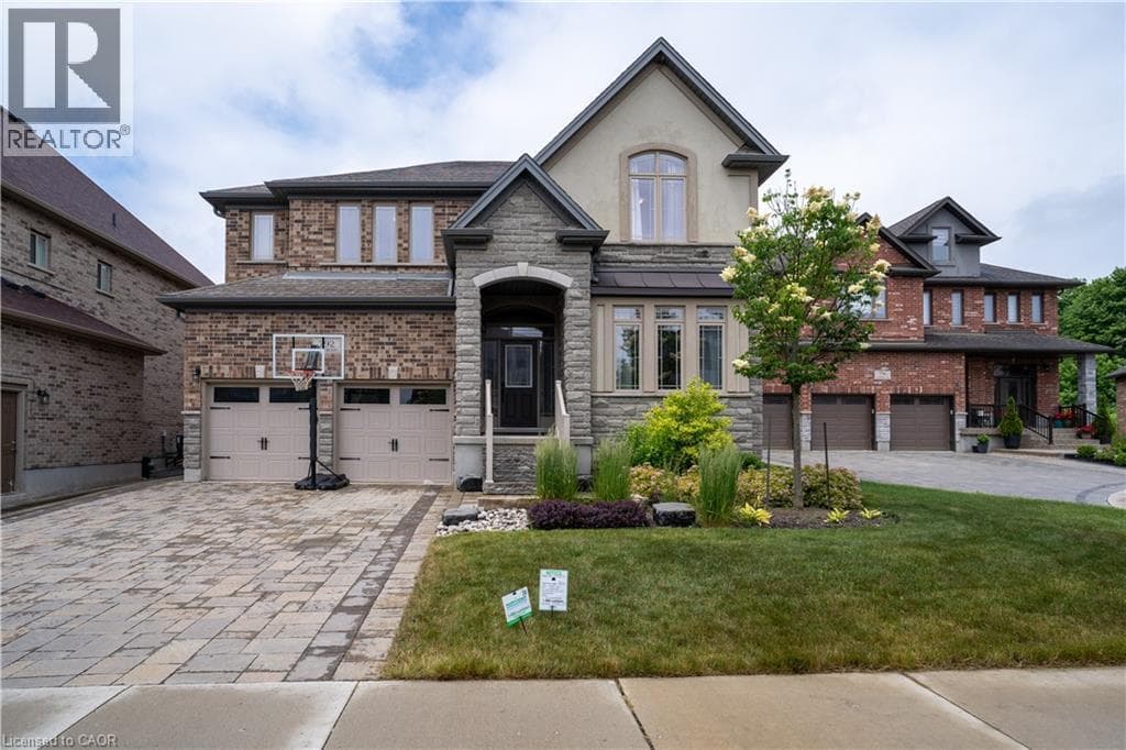 792 SNOWBERRY Court