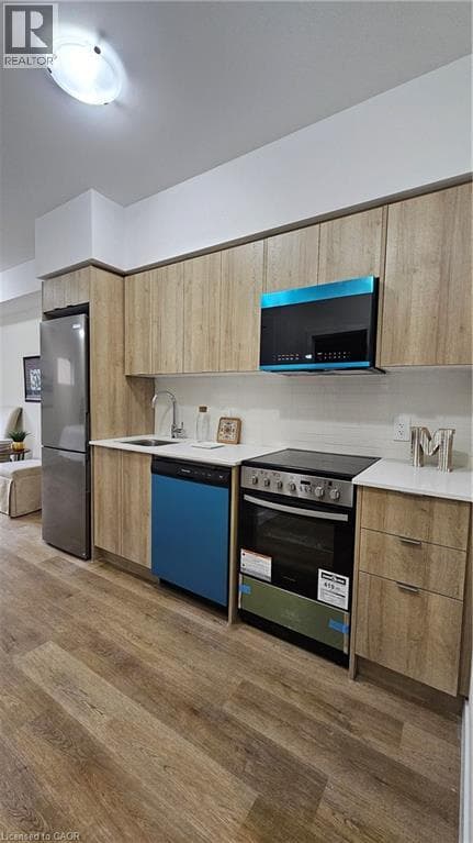 40 COLLEGE Street Unit 203
