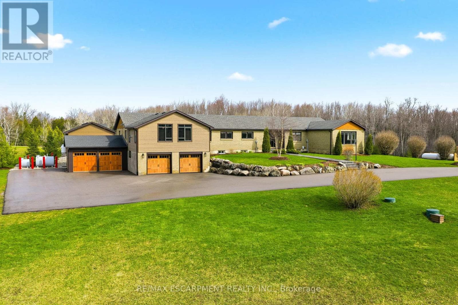 1371 10th Concession Road West