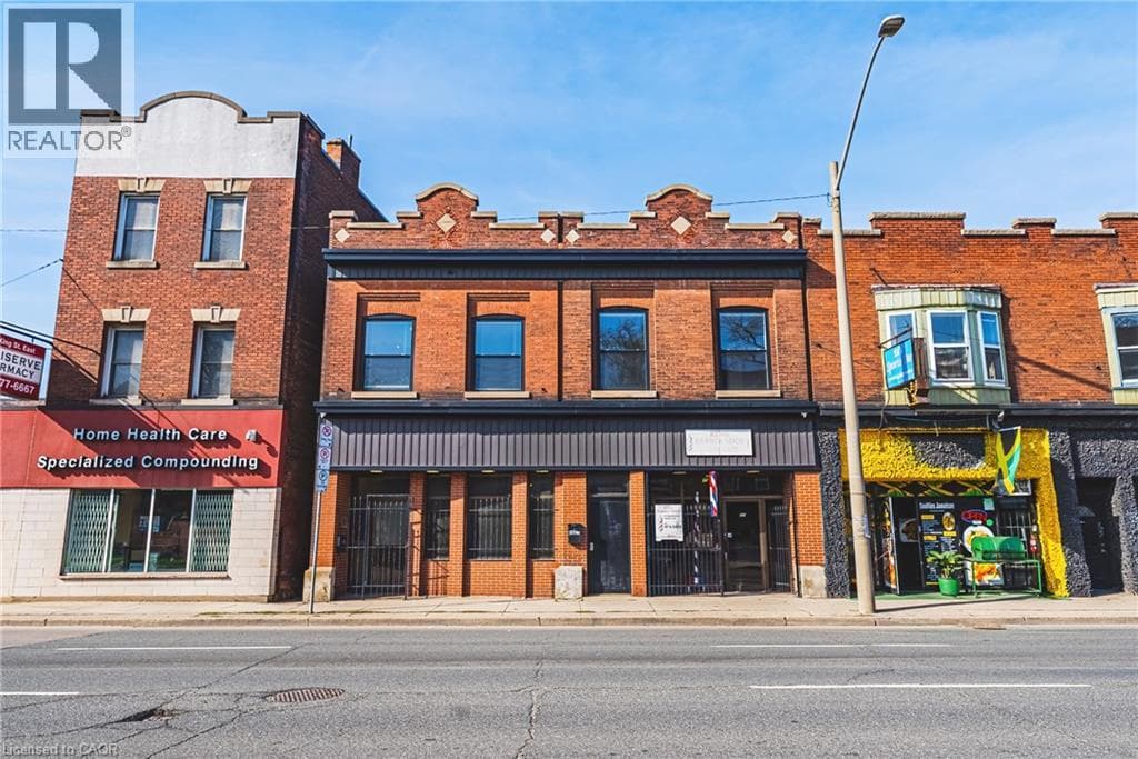 593 East KING Street East