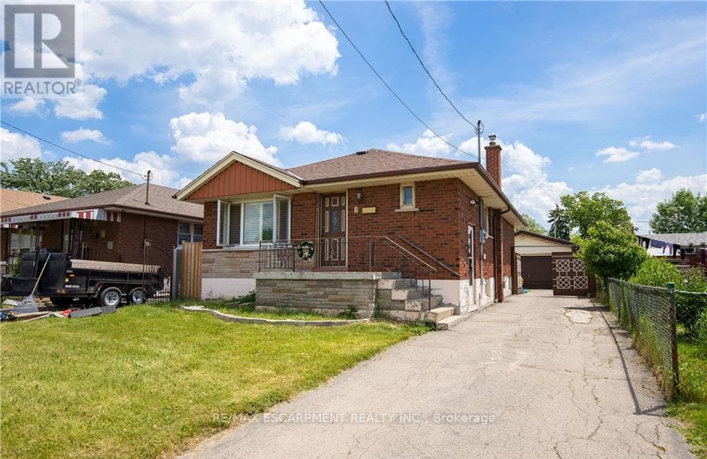 8 SHYNAL Avenue