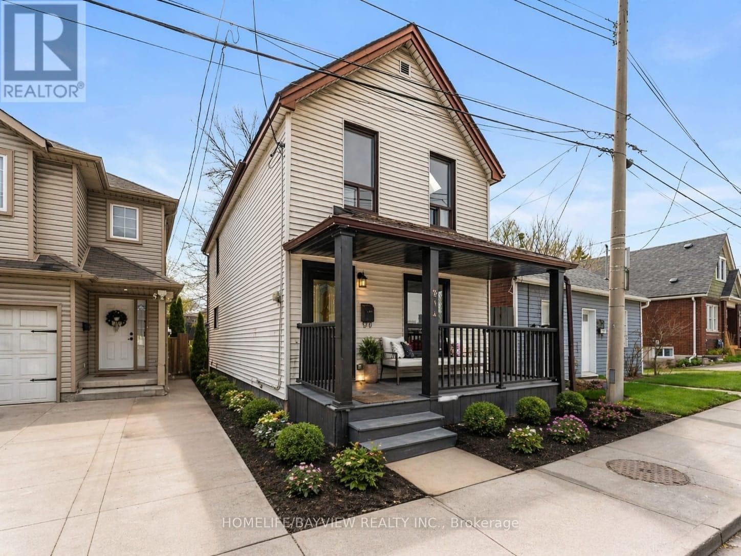 214 Burlington Street East