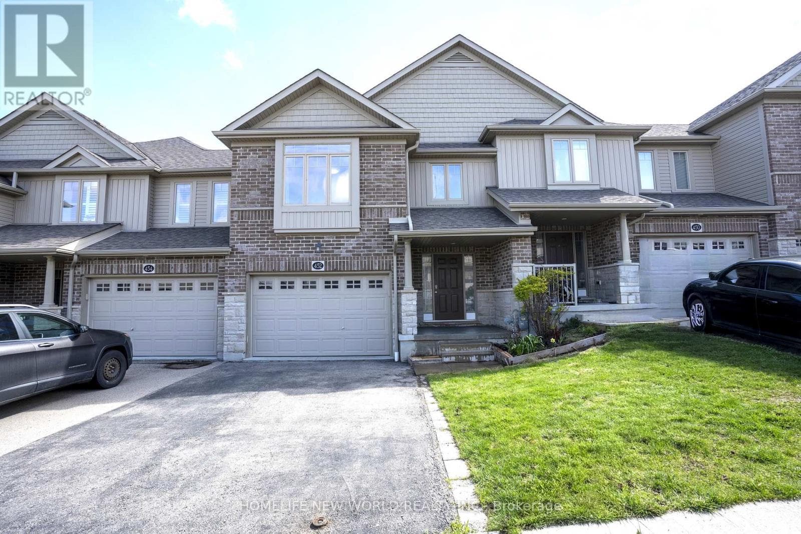 452 Avens Street