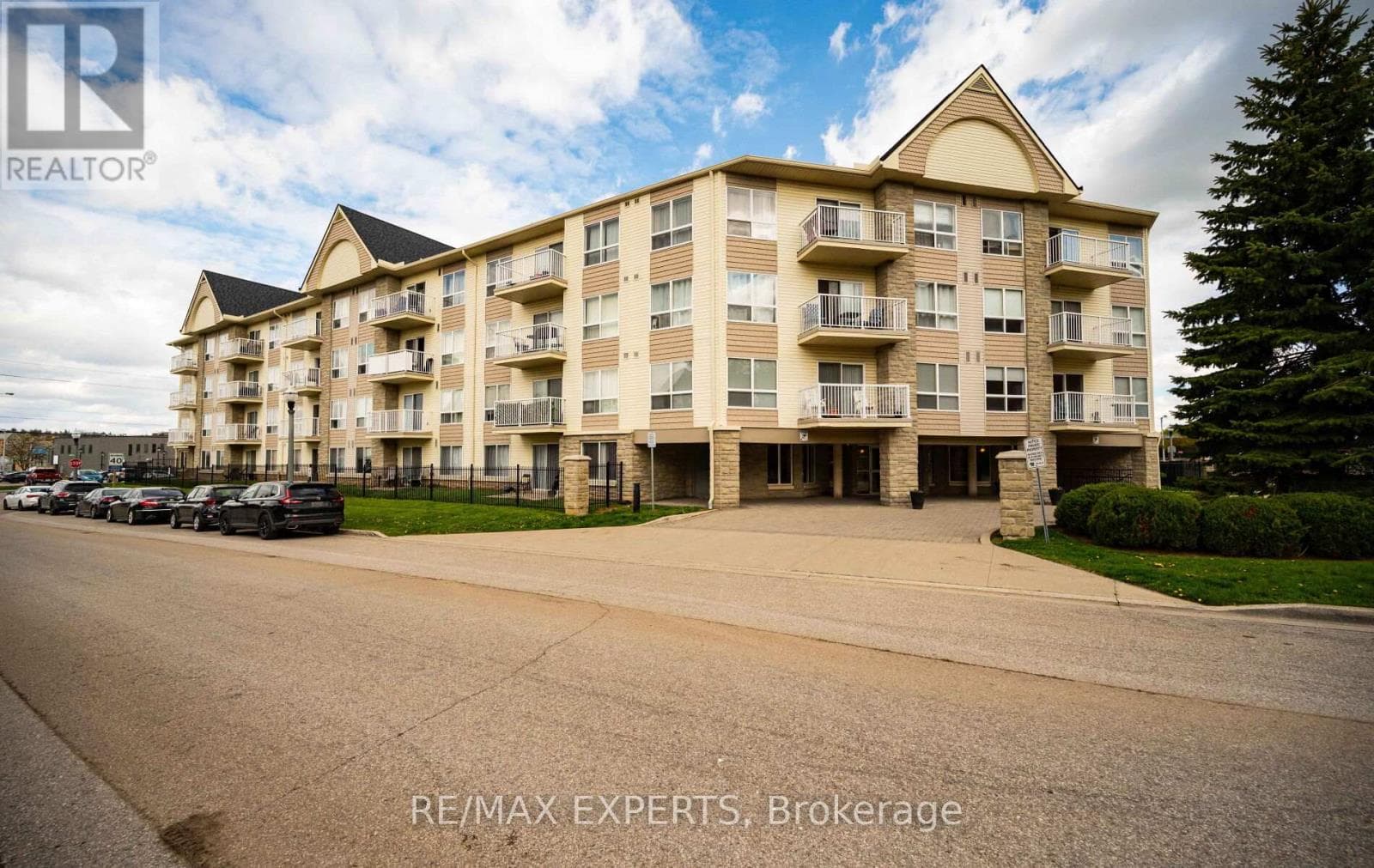 8 Harris Street Unit 319