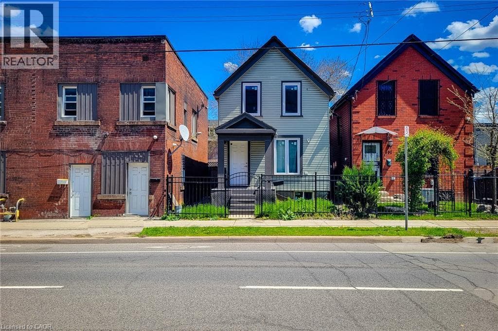 334 GAGE Avenue North