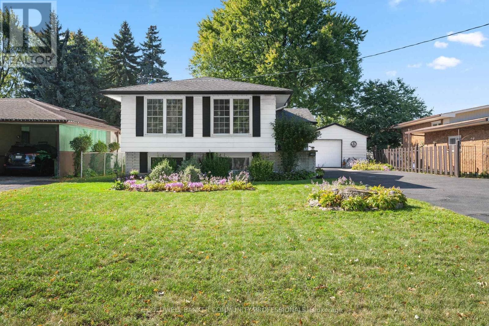 401 Mohawk Road West