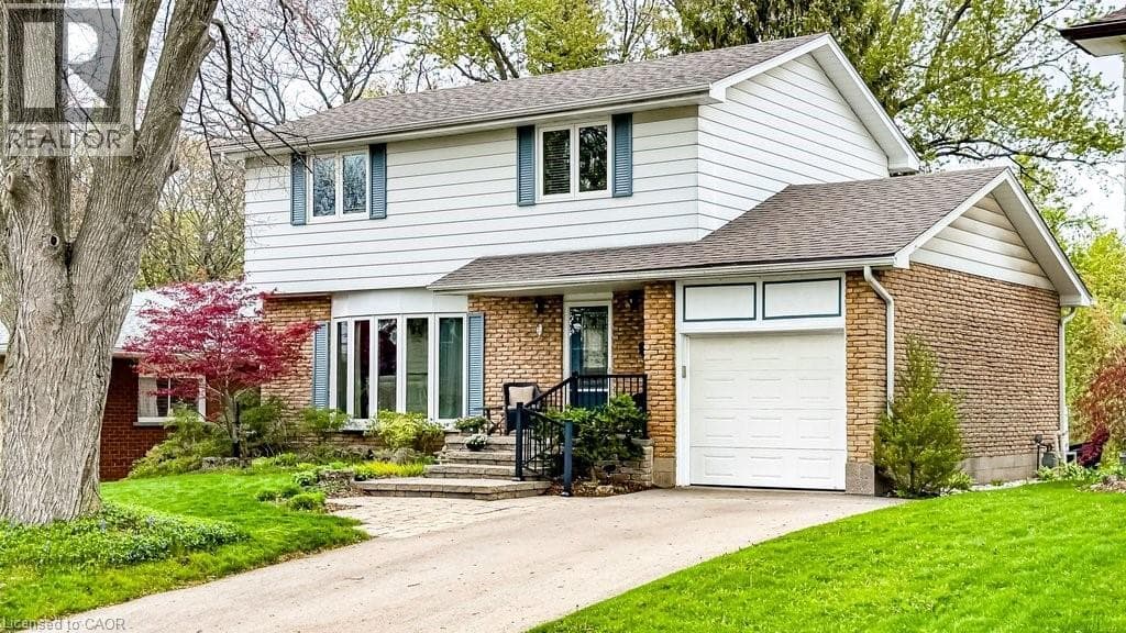 19 CHATEAU Court