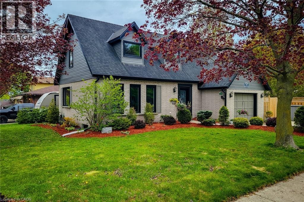 49 ASHWOOD Drive