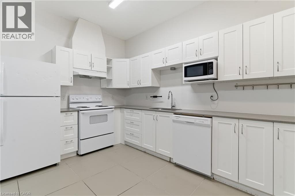 58 BEVERLY Street Unit 106