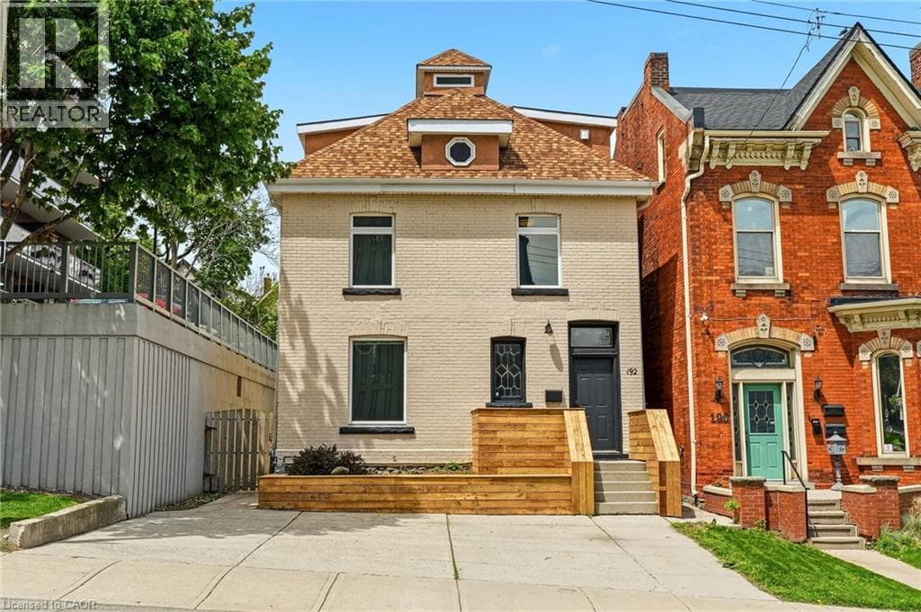 192 CATHARINE Street South