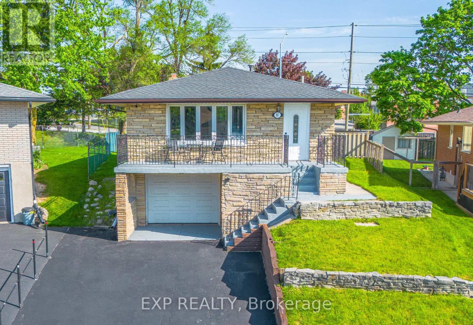 35 Hillsborough Crescent