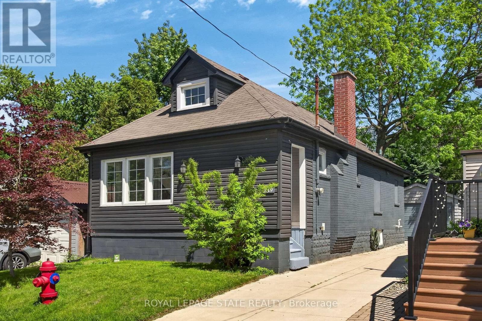 219 Hess Street South