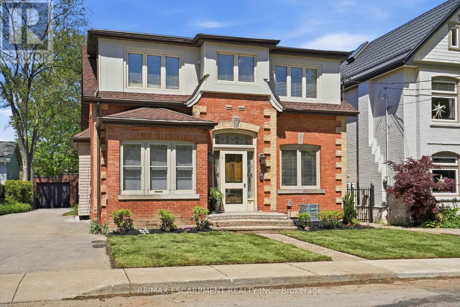 314 Hess Street South