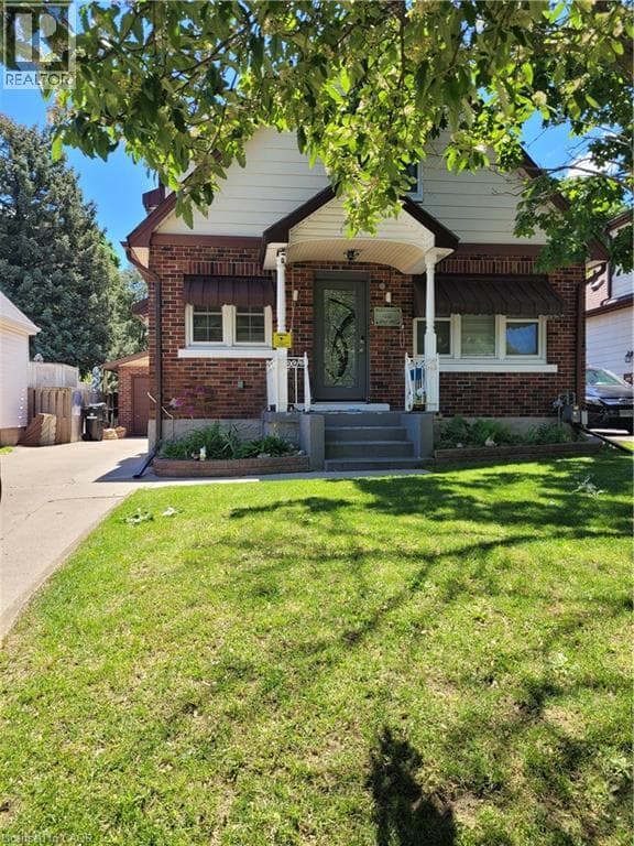 153 ARNOLD Street