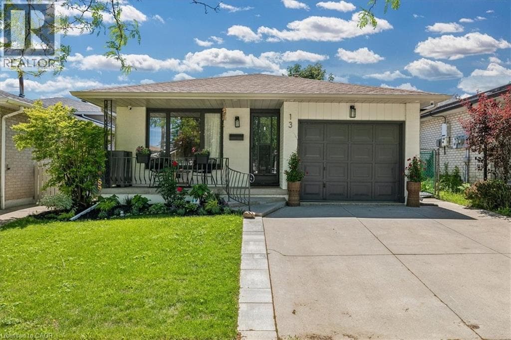 13 SALINA Place