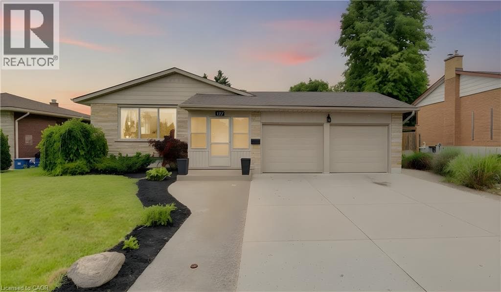 127 STRATHCONA Crescent