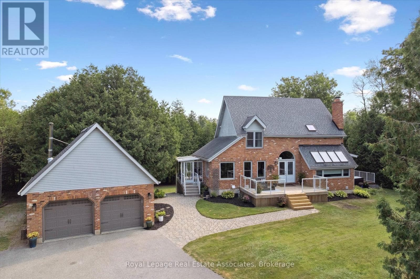 23 Brock Road North