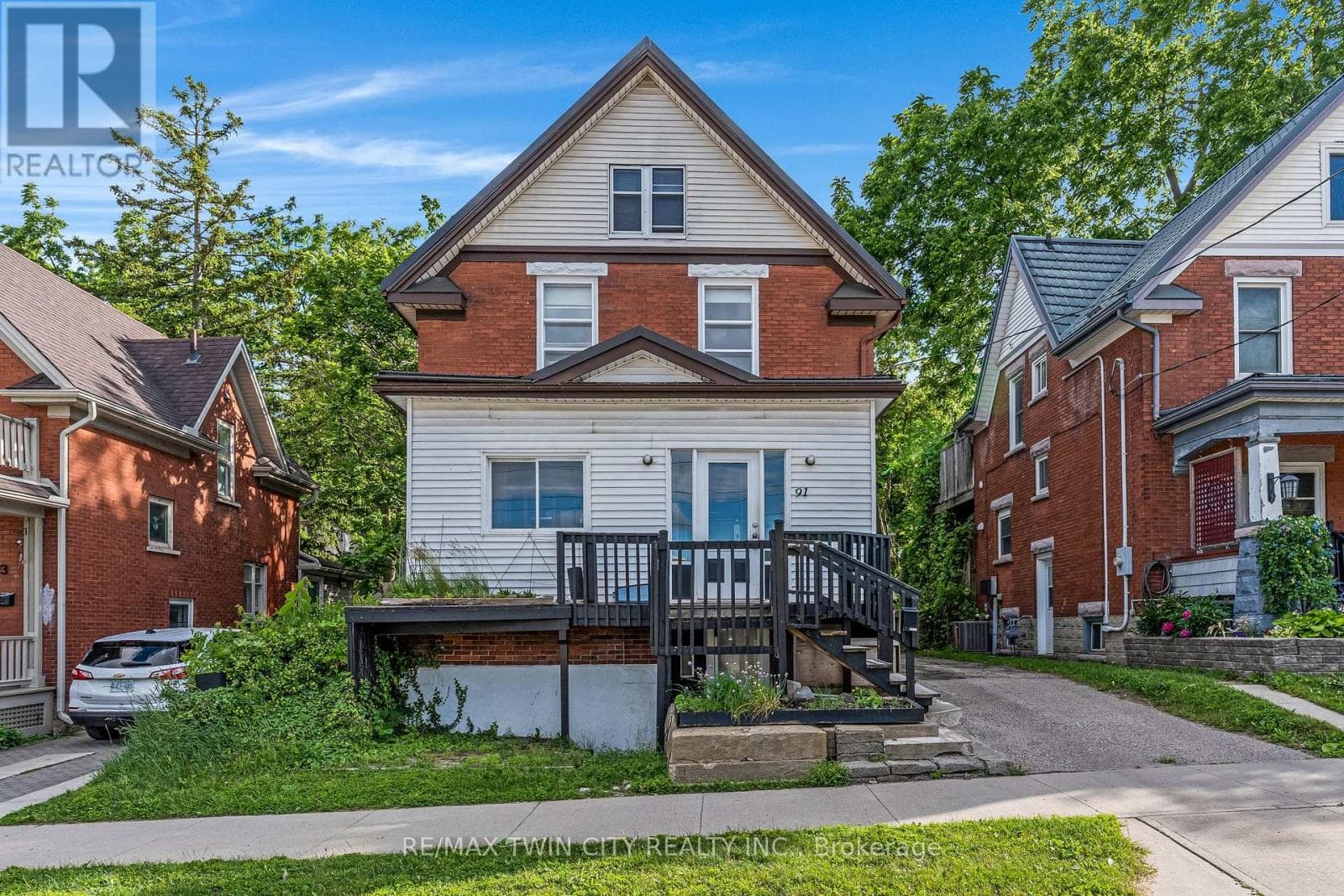 91 Charles Street East