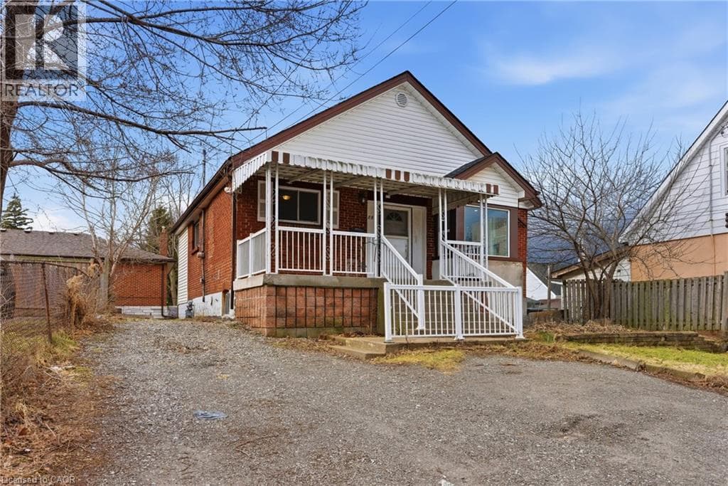 880 LAWRENCE Road