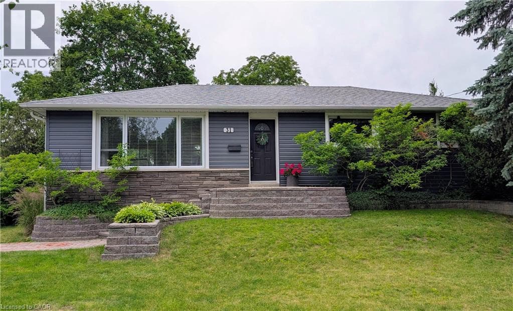 31 ALGONQUIN Avenue