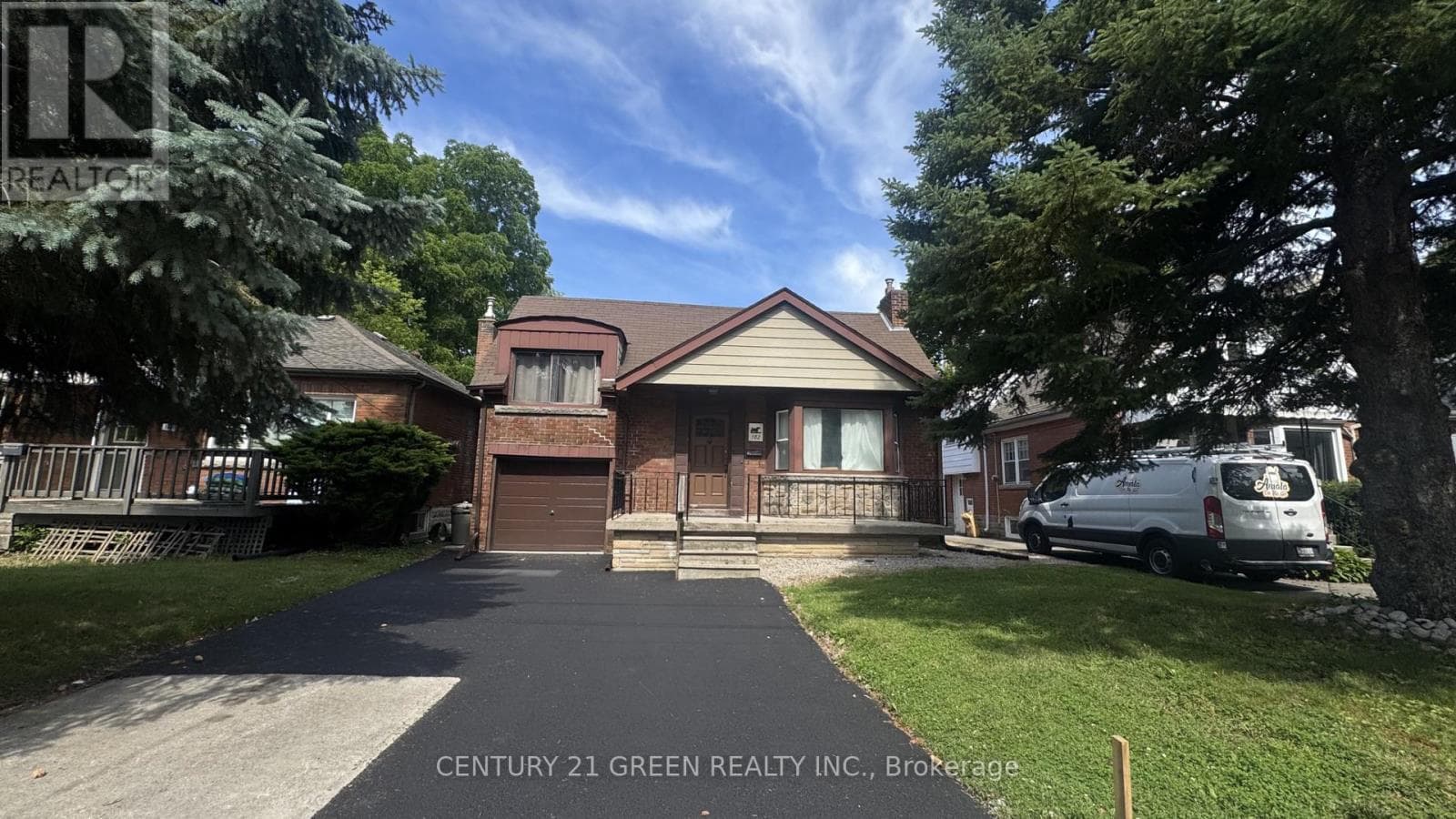 102 Dalewood Avenue