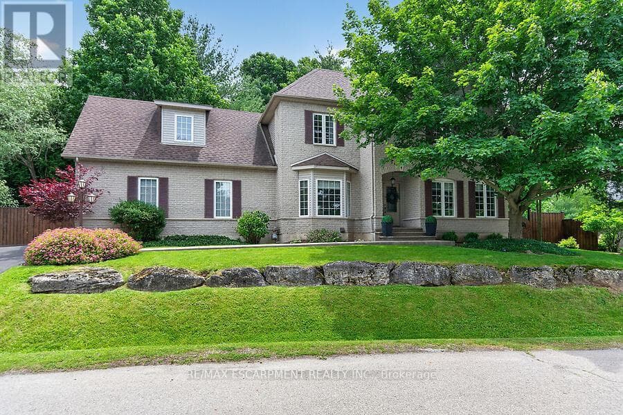 4 Valley Ridge Lane