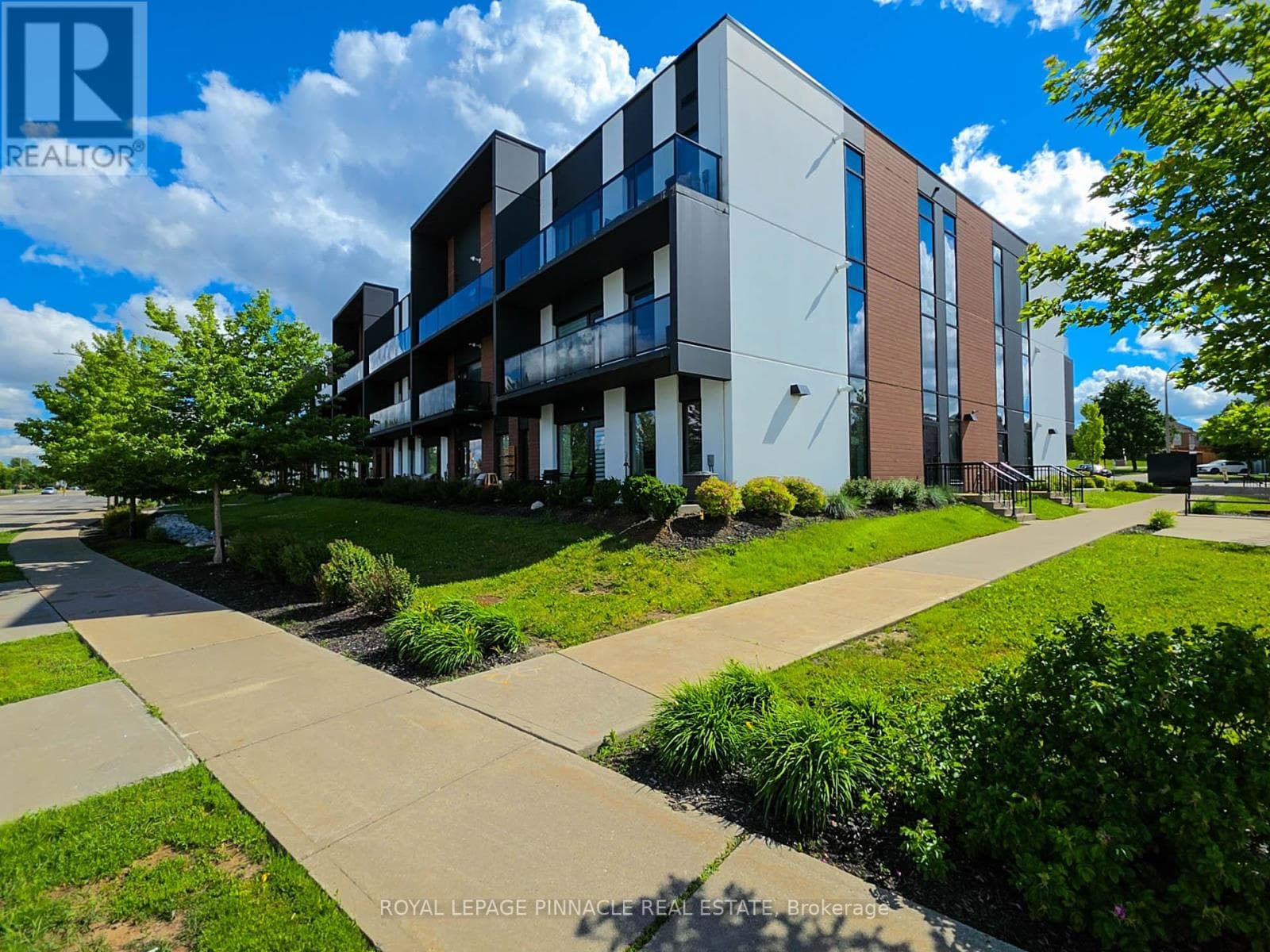 5 Wake Robin Drive Unit 101