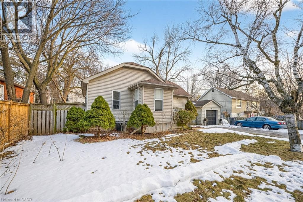 2450 WOODWARD Avenue
