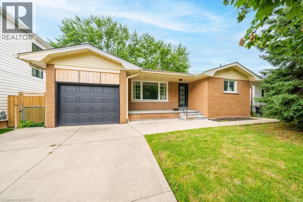 662 MONTEGO Crescent