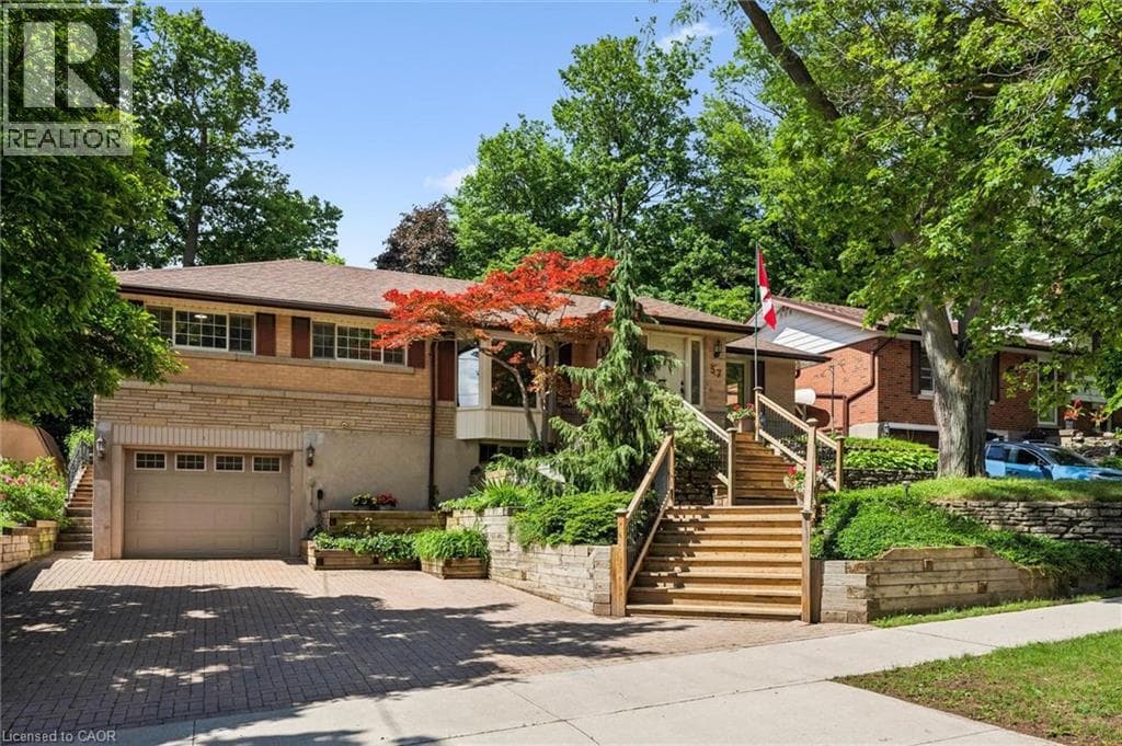 57 MAPLEWOOD Place