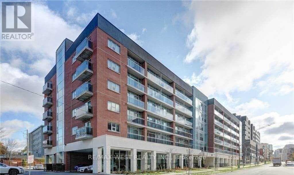 308 Lester Street Unit 405