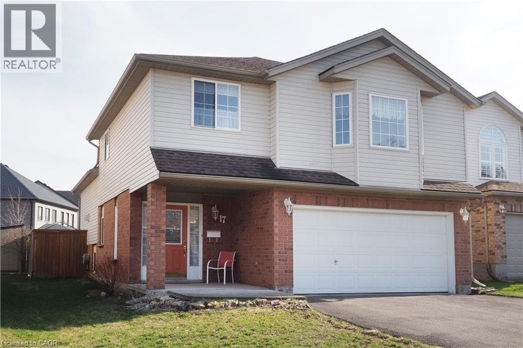 17 HAWKSWOOD Drive