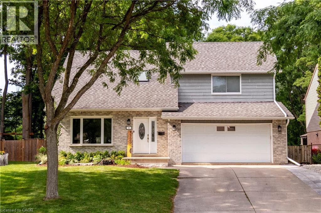 15 MCLEOD Court