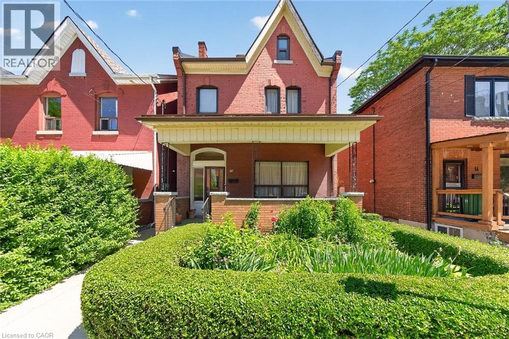 16 MULBERRY Street