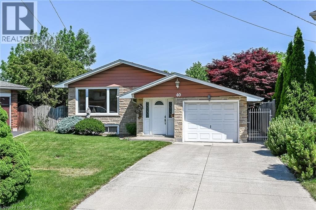 40 BERMUDA Court