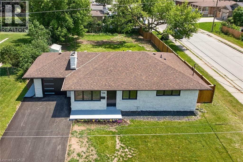 124 CORMAN Avenue
