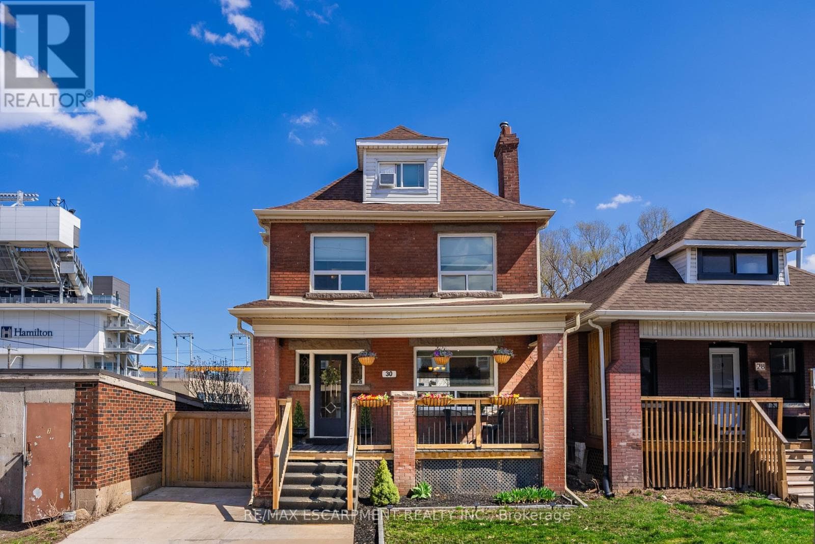 30 Lottridge Street