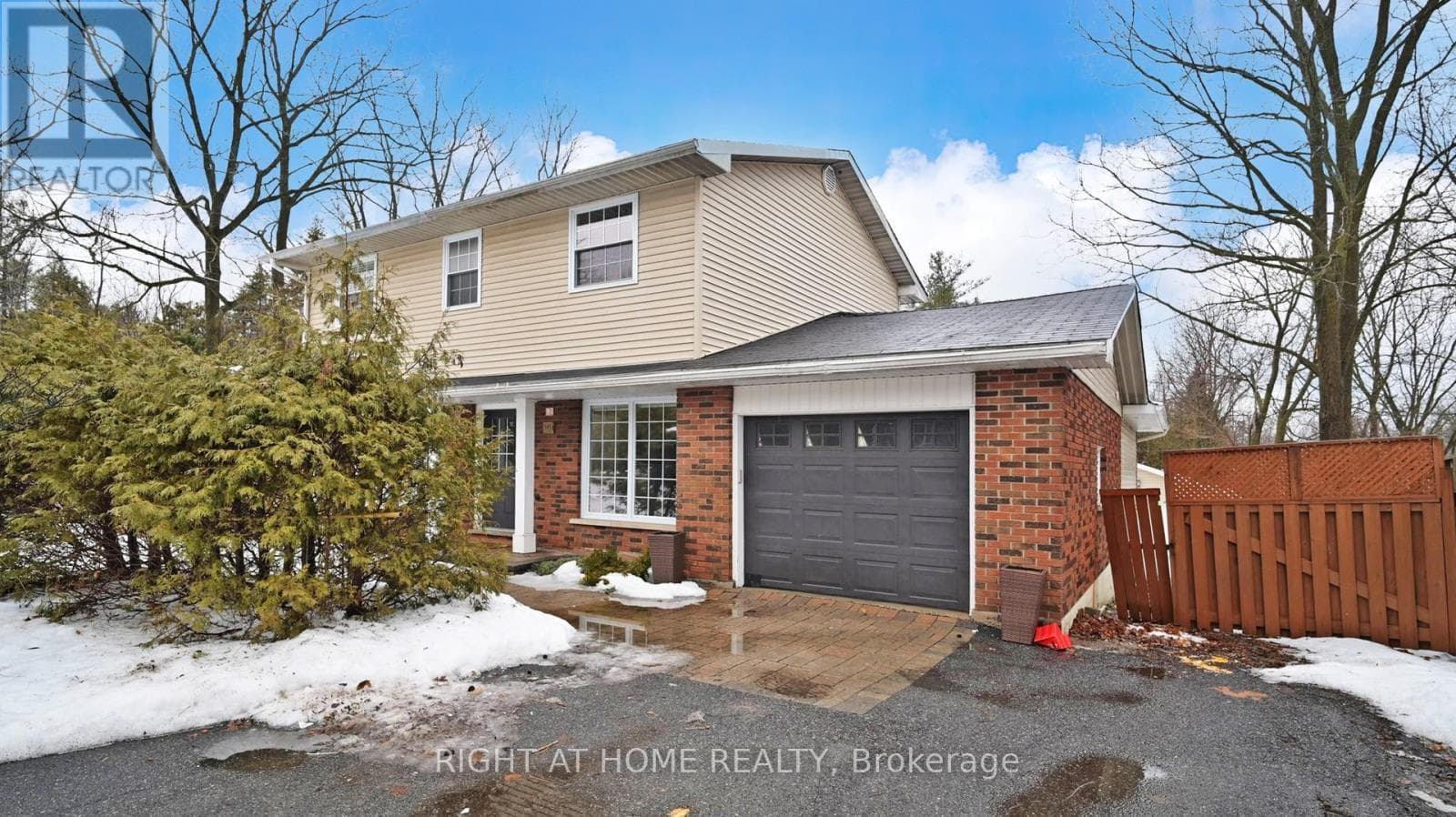 301 Garner Road East