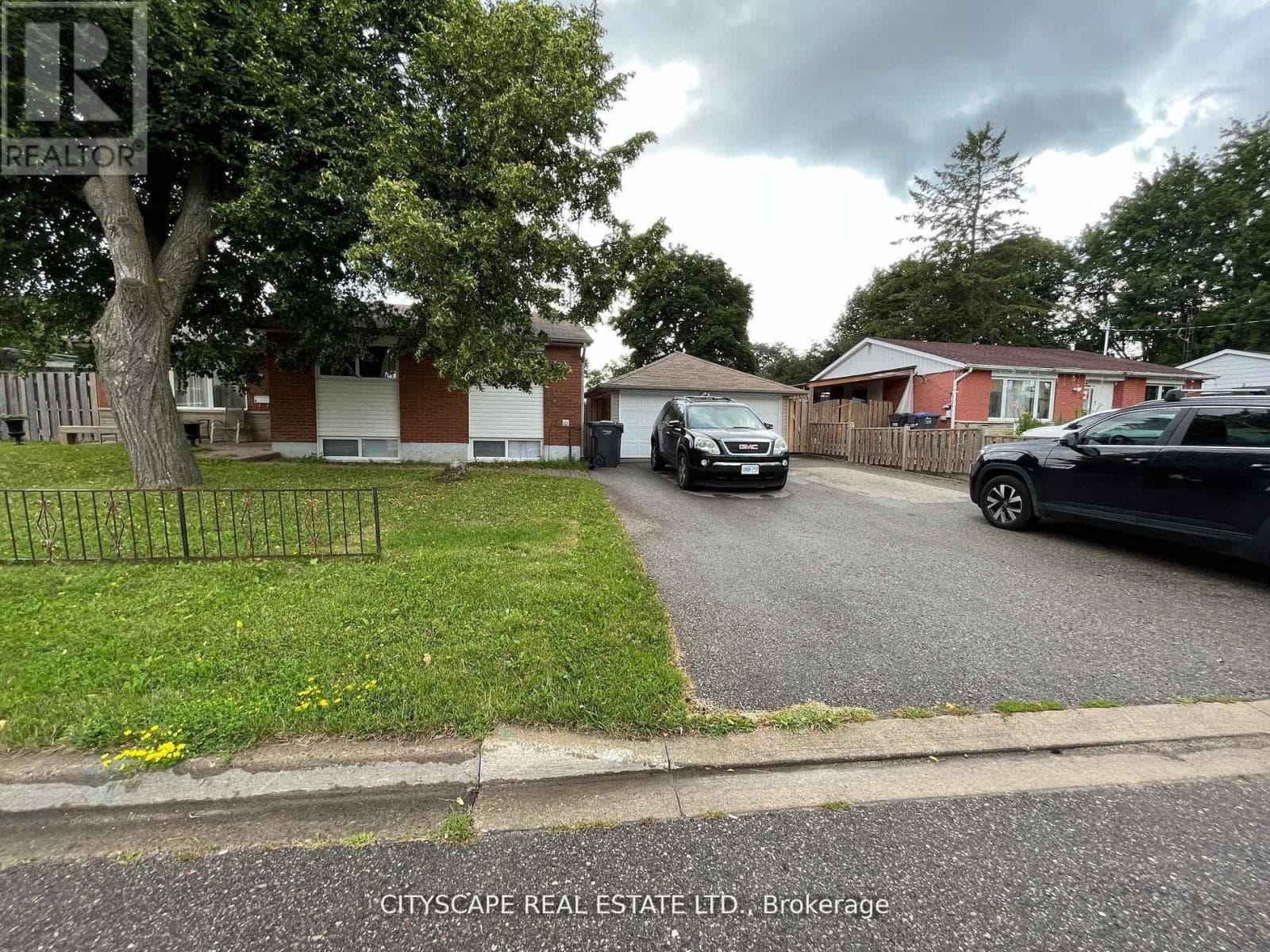 2 Leslie Street Unit Bsmt