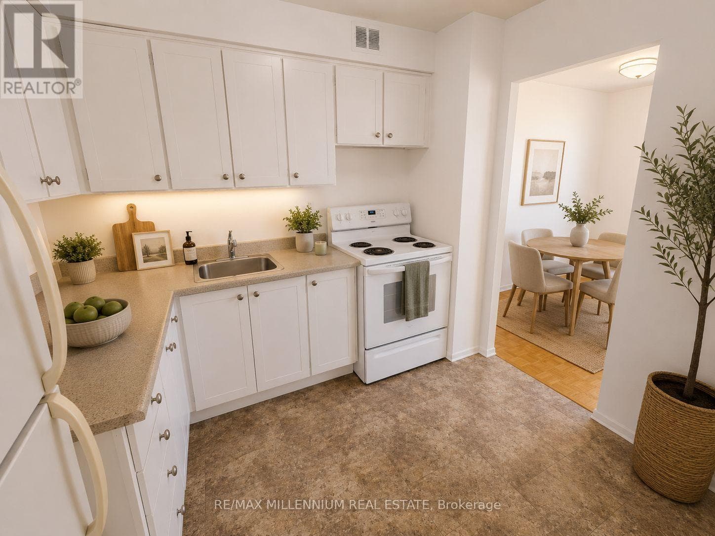250 Frederick Street Unit 507