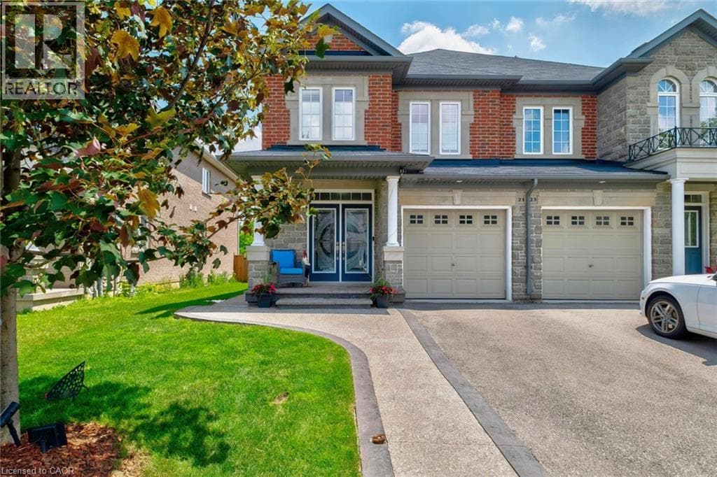 21 SUMMERBERRY Way