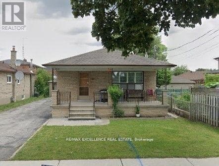 25 Garratt (Room) Boulevard