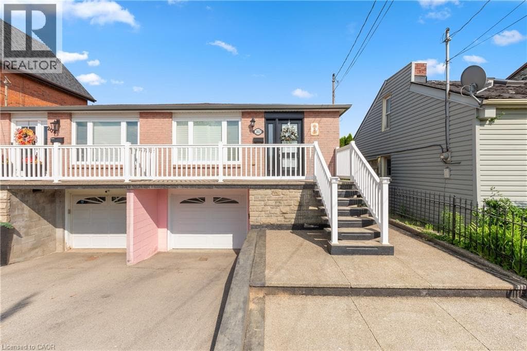 202 RAY Street North