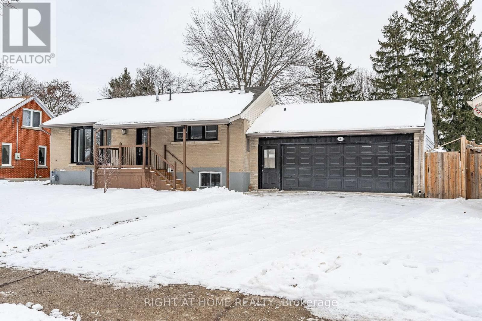 18 Ridgewood Avenue