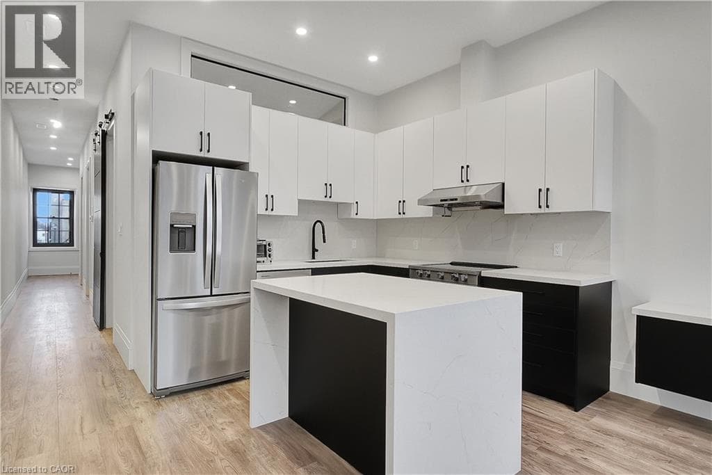 29 MAIN Street Unit 201