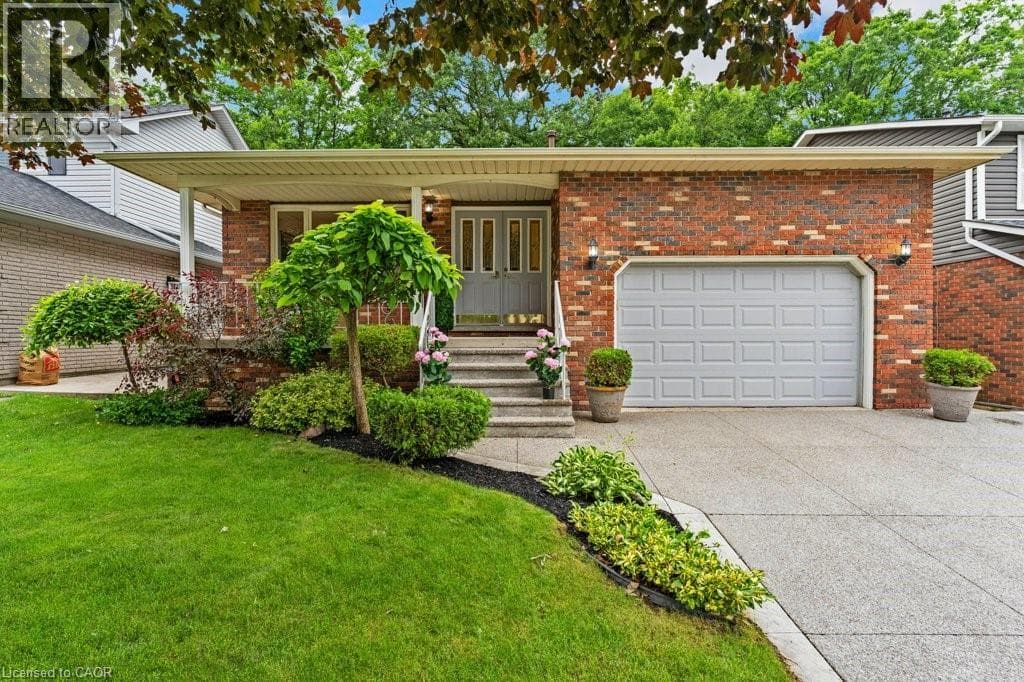 31 PINEWARBLER Drive