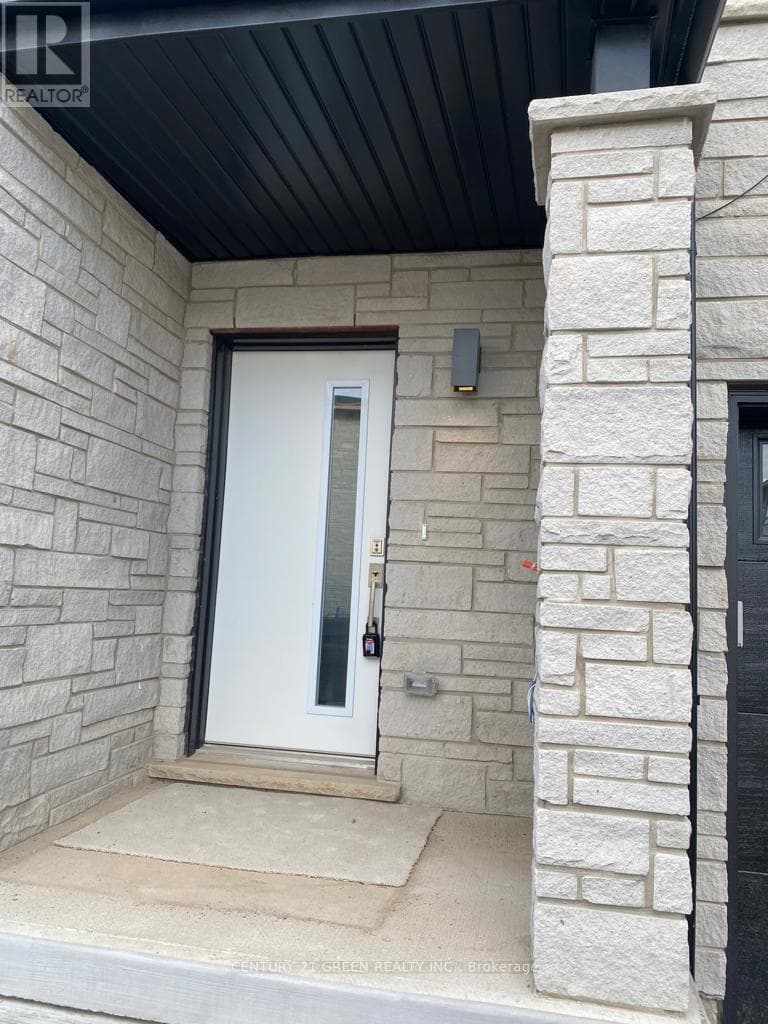 51 Sparrow Avenue Unit 23