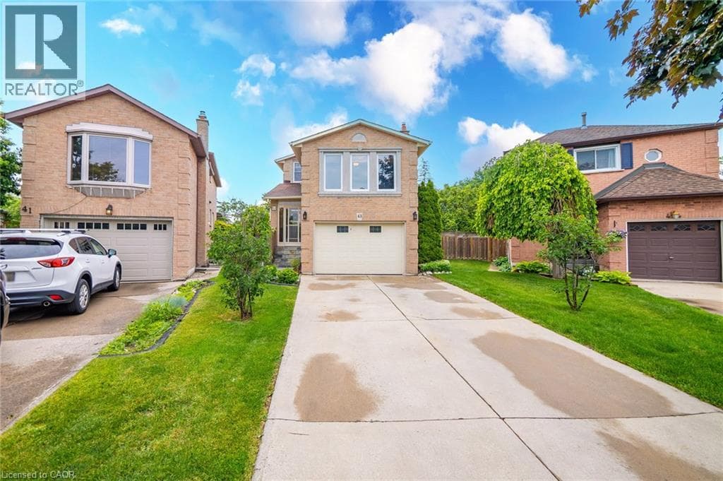 43 PURITAN Court